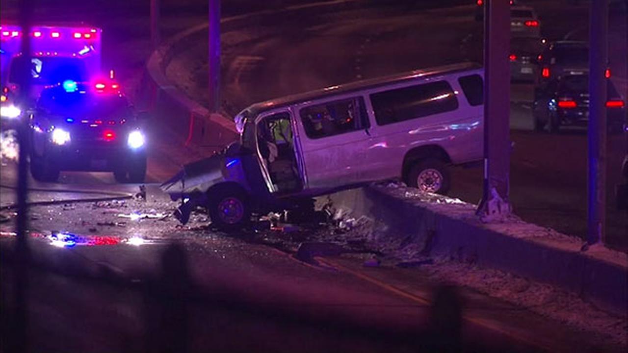 I290 wrongway crash kills 1, causes lane closures