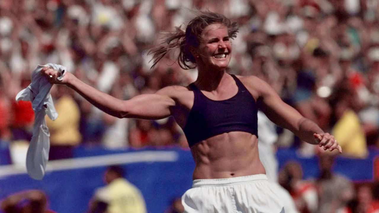 PHOTOS: 12 female athletes who made history