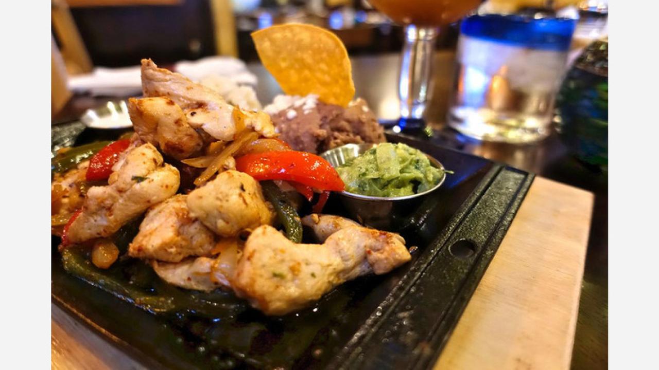 Blind chef opens La Diosa restaurant in Lincoln Park