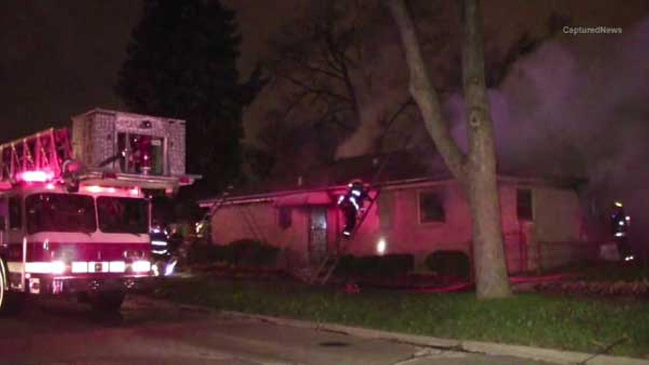 Dog killed, firefighter hurt in Calumet Park house fire
