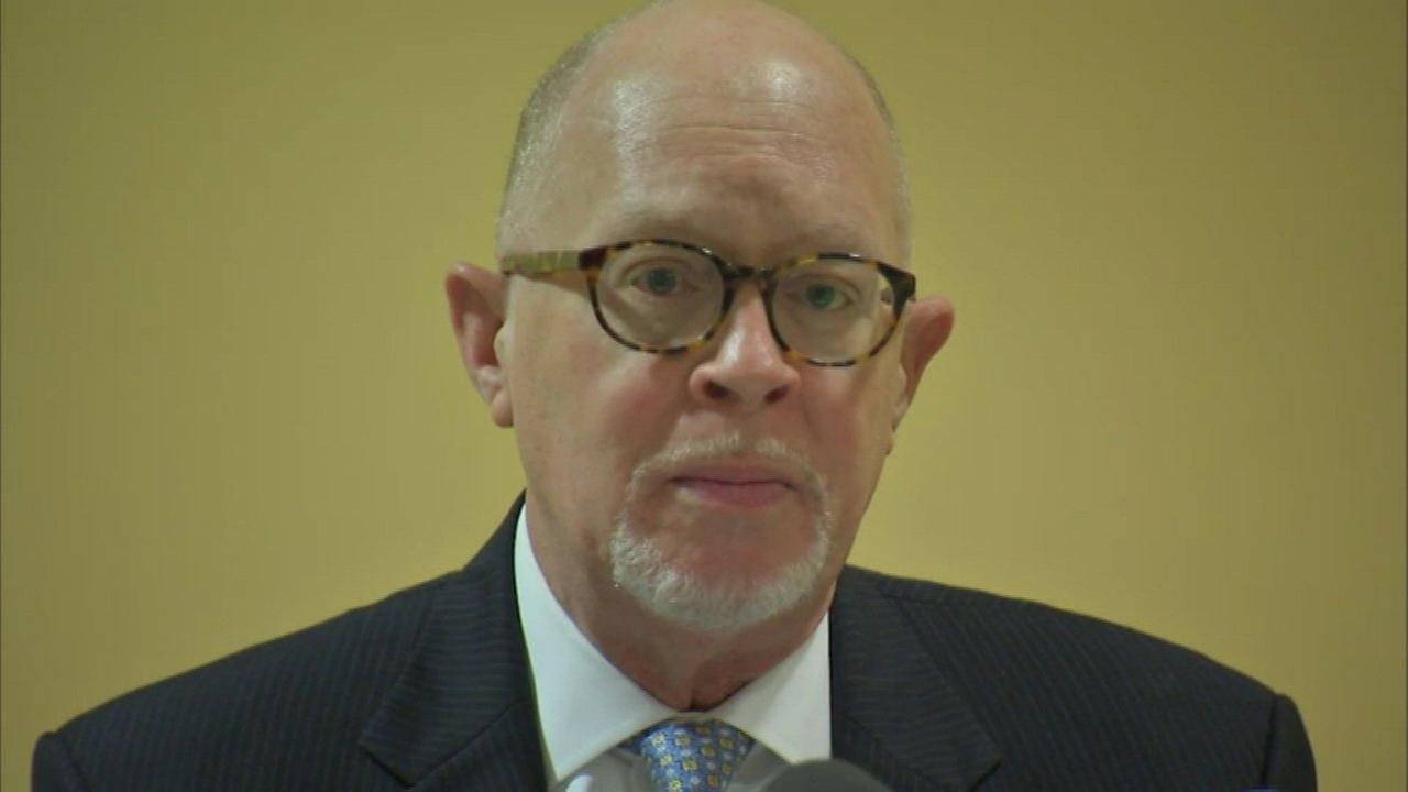 Budget crisis prompts possible layoffs at Illinois colleges
