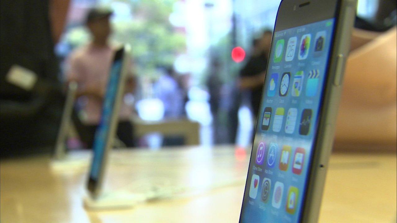 Illinois legislatures seek limits on phone-tracking technology - WLS-TV