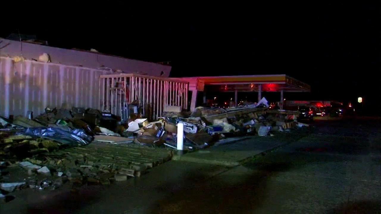 Chicago Weather 4 tornadoes confirmed in Illinois; worst damage in