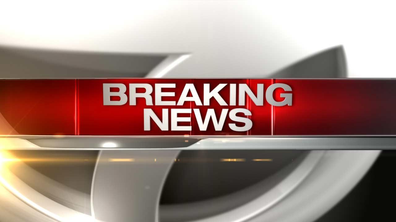 1 dead, 2 injured in Chinatown stabbing, police say - WLS-TV