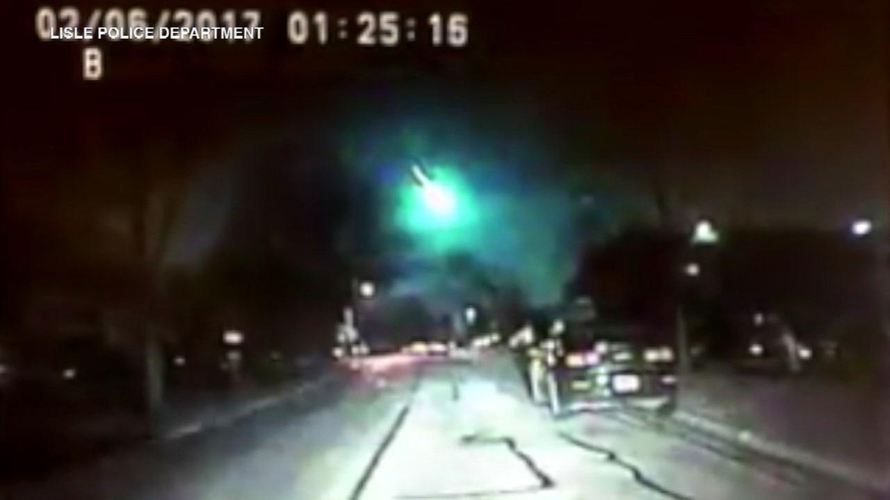 Meteor lights up sky over Midwest Meteor lights up sky over Midwest