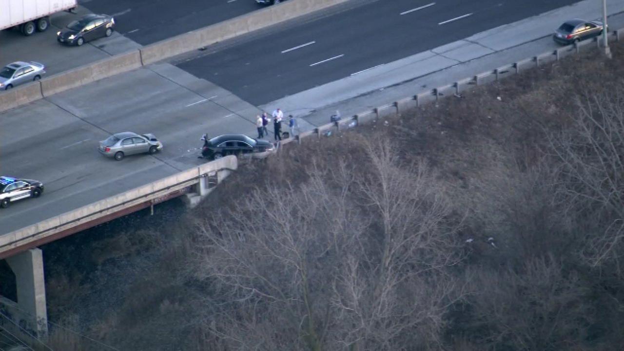 8 injured in multivehicle crash on I55 in Joliet