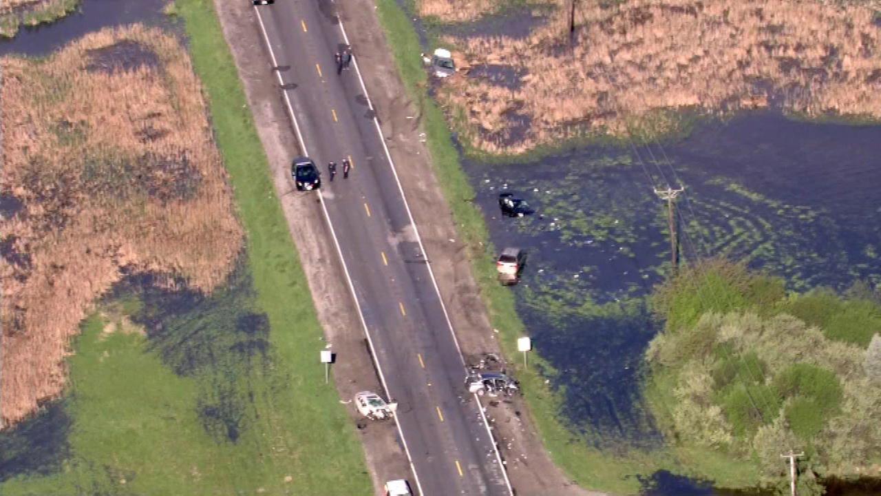 Romeoville woman airlifted after 6-vehicle Aurora crash