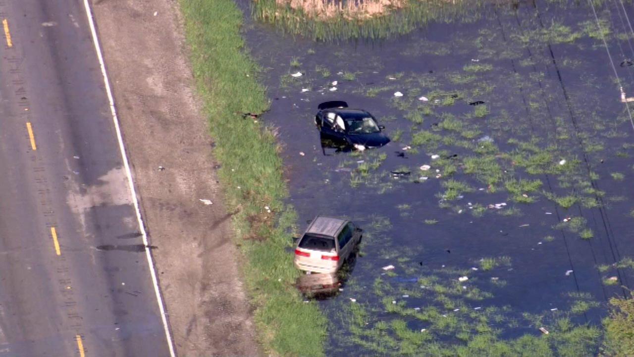Romeoville woman airlifted after 6-vehicle Aurora crash