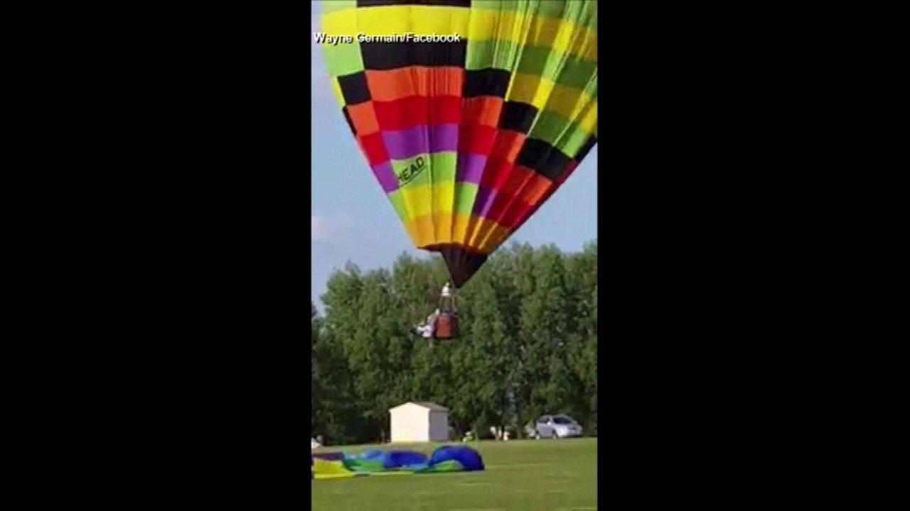 One injured after hot-air balloon collision in Illinois
