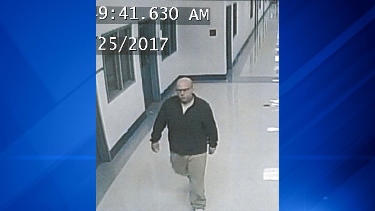 Inmate escapes West Virginia jail after disguising himself as a