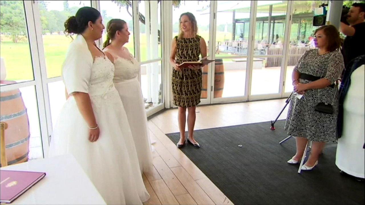 Moments After Midnight Australian Same Sex Couples Say I Do