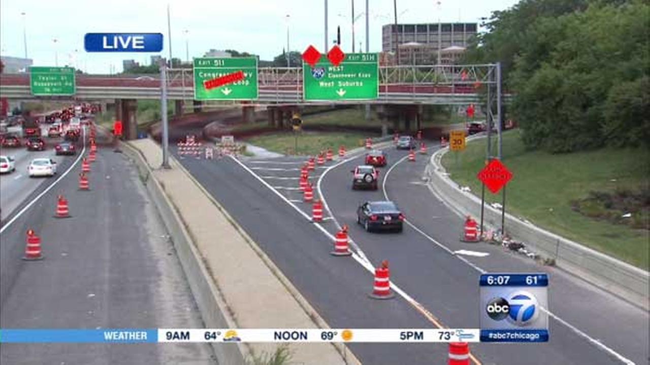 Inbound Kennedy Expressway ramp to westbound Congress Parkway closed