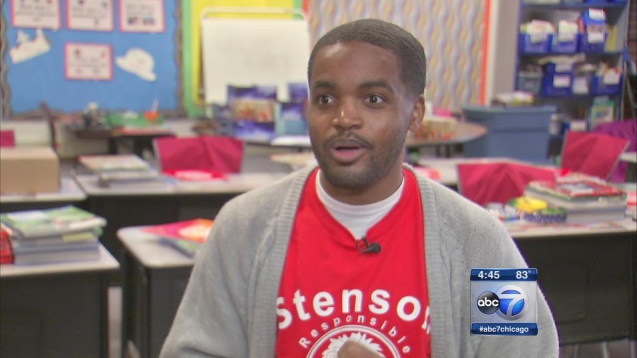 Illinois student teacher talks about his viral back-to-school rap video - KTRK-TV