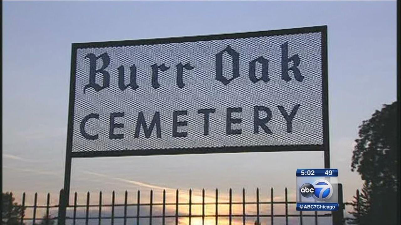 burr oak cemetery essay Burr oak cemetery is a 150-acre (061 km ) cemetery located in alsip, illinois , a suburb southwest of chicago as one of the few early chicago cemeteries focused on. burr oak cemetery essay Burr oak cemetery is a 150-acre (061 km ) cemetery located in alsip, illinois , a suburb southwest of chicago as one of the few early chicago cemeteries focused on.