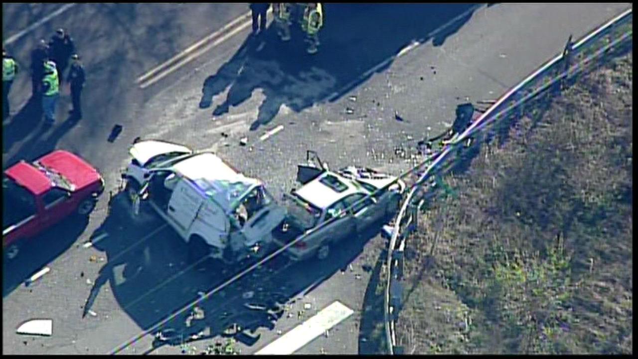 1 dead, 2 injured in Franconia Township, Montgomery County crash