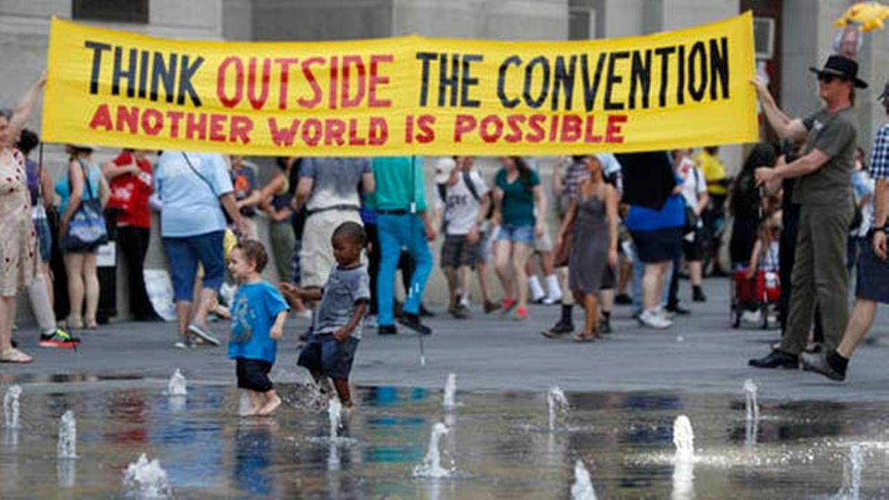 PHOTOS: Scenes from the 2016 DNC in Philadelphia