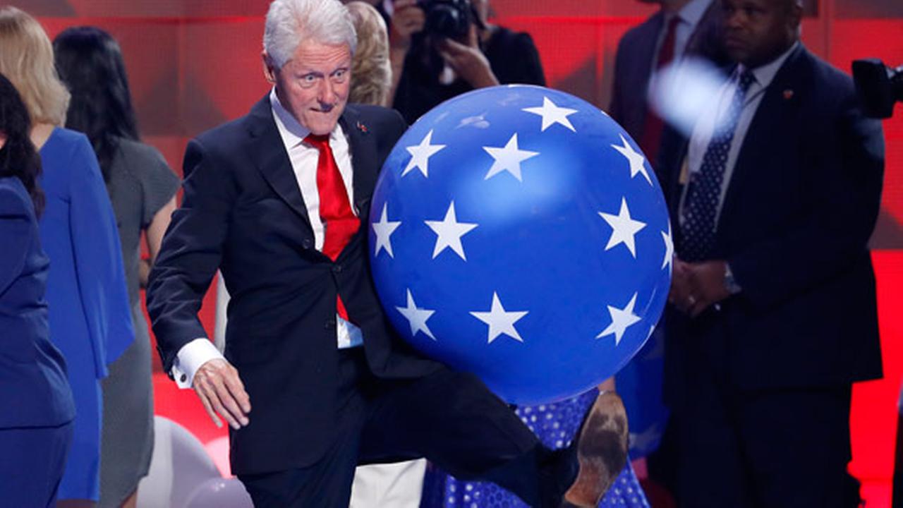 PHOTOS: Fmr. President Bill Clinton loves balloons at DNC