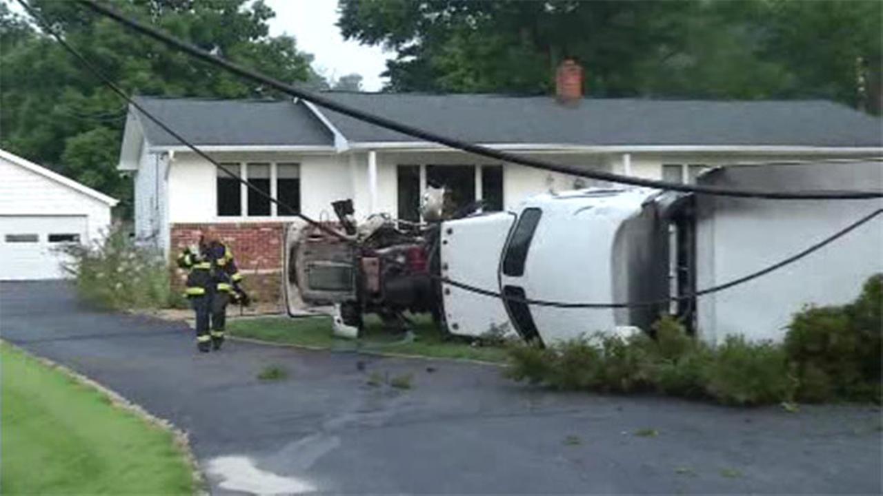 Tractor-trailer lands on house lawn after crash in Newark, Del. - 6abc.com