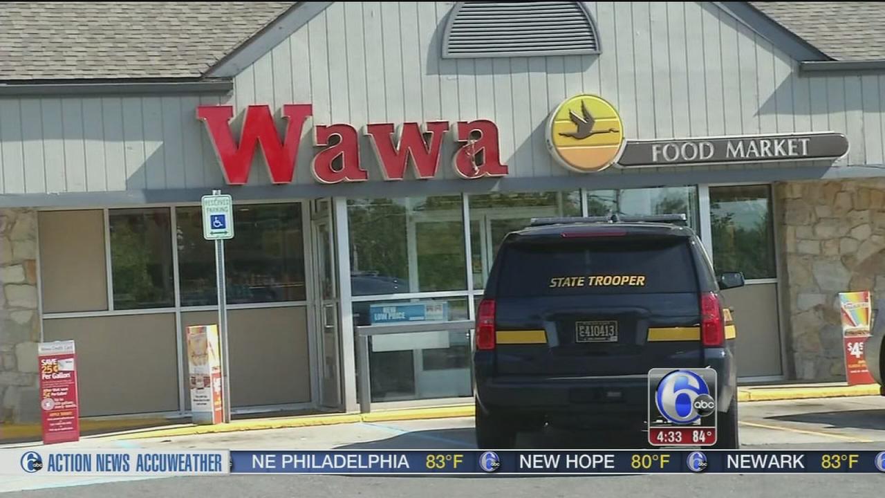 Wawa clerk held up at gunpoint during robbery in Claymont