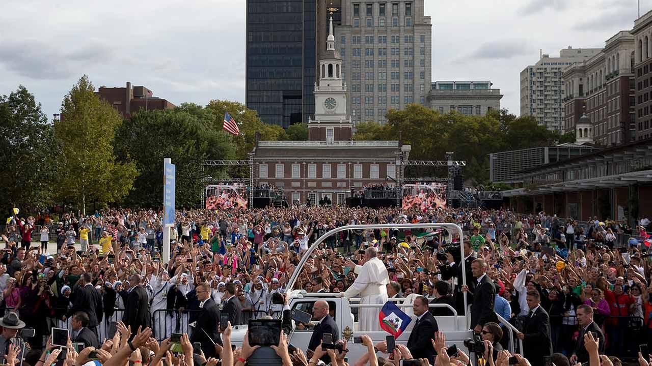Photos Papal Parade Mass On Parkway In Philadelphia