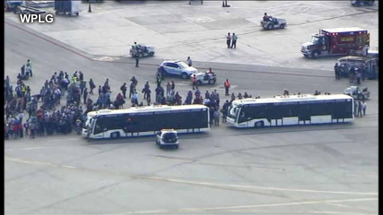 5 dead in Ft. Lauderdale airport shooting; new search underway