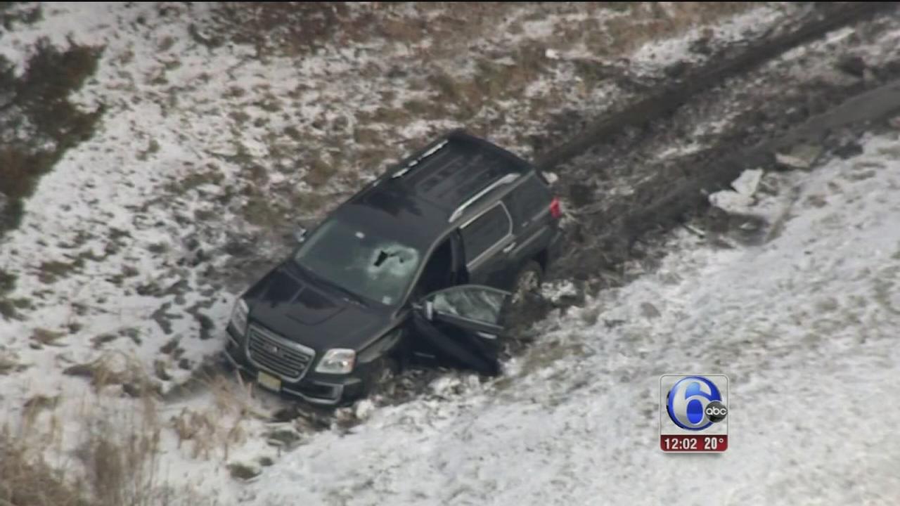 Driver critical after object flies through windshield on NJ Turnpike in Salem Co. - 6abc.com