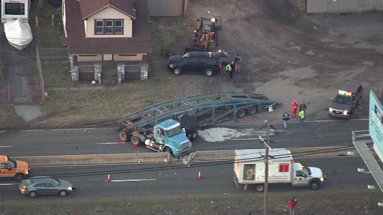 Deadly crash shuts down Route 322 East in Delaware County (PHOTOS