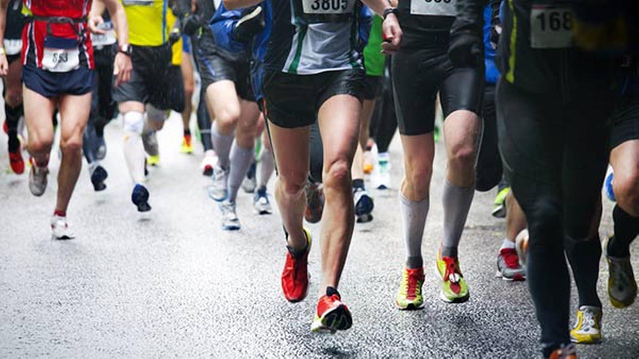 Mother of 3 collapses at end of Pennsylvania half marathon and dies