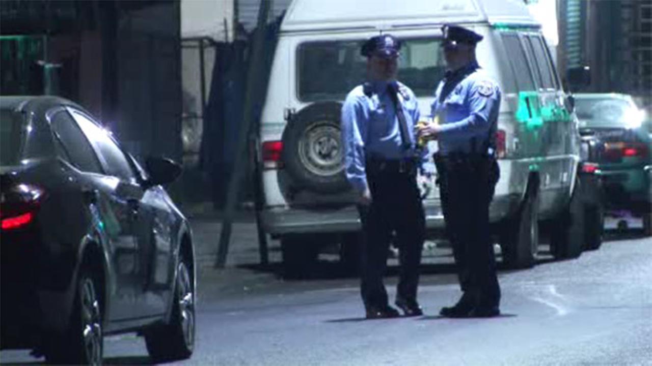 2 men killed in separate shootings in Philadelphia