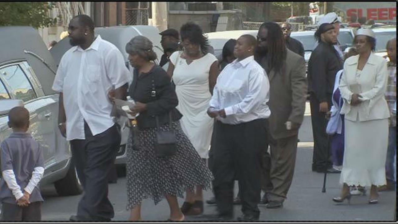 PHOTOS Funeral for victims of carjacking crash