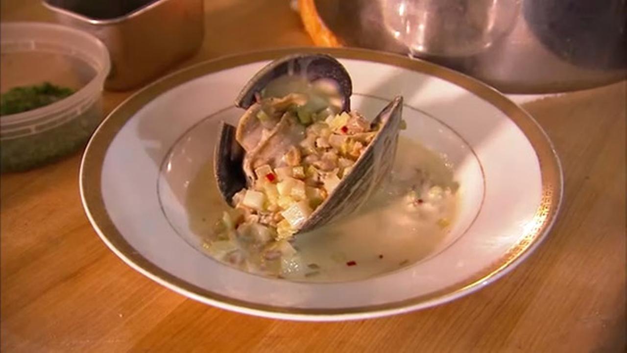6 Minute Meals Chef Garces Clam Chowder
