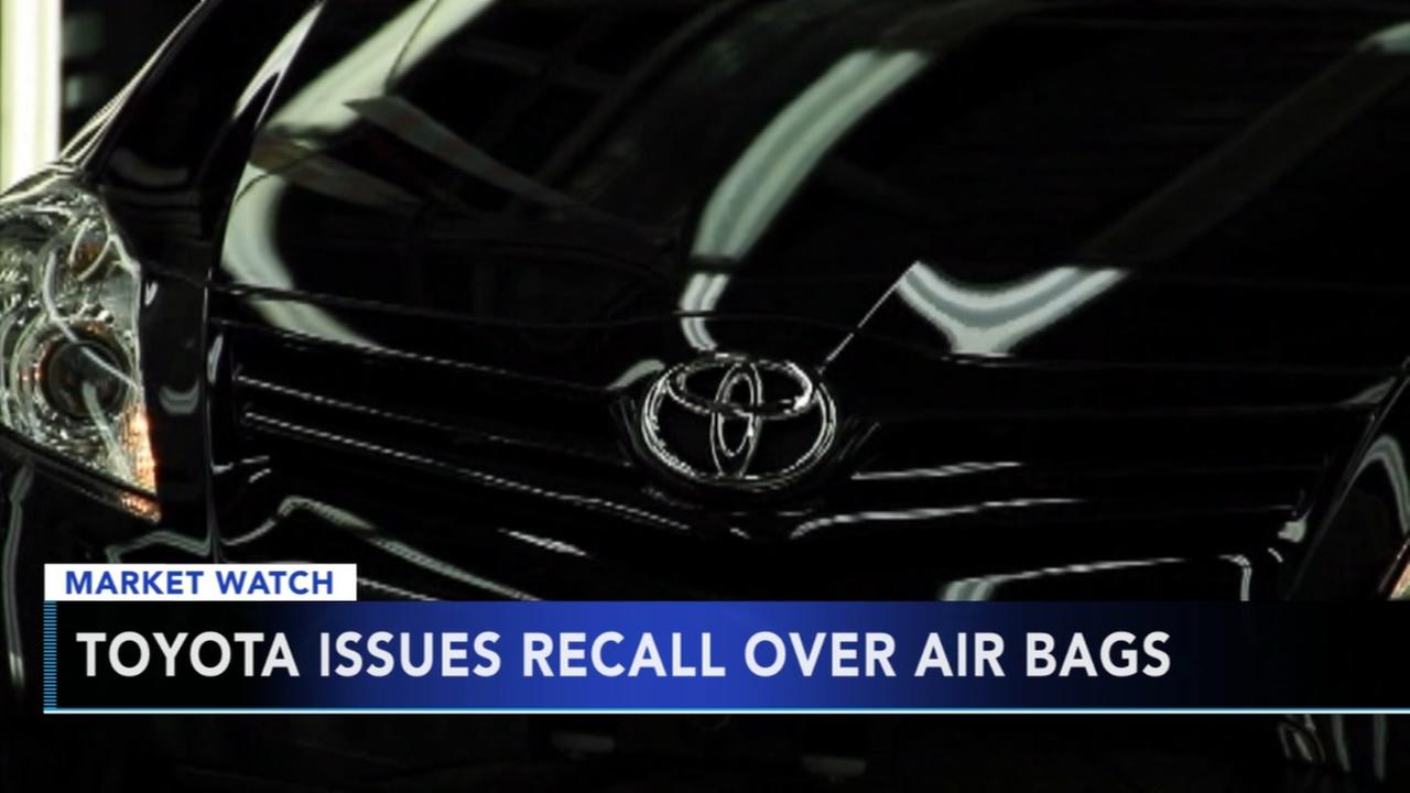 Toyota issues recall over air bags