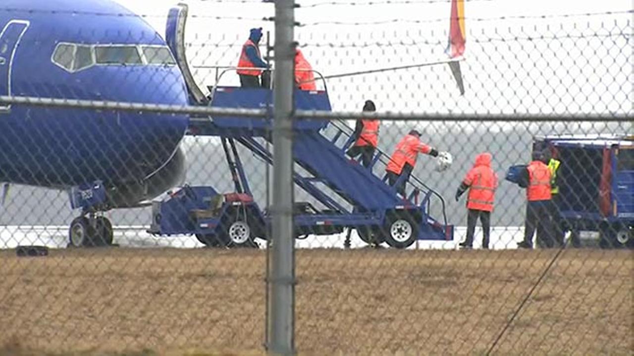 Southwest Airlines jet slides on taxiway in Maryland