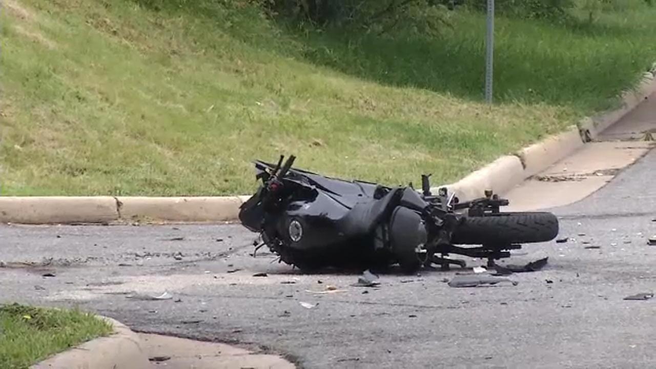 Man critical after motorcycle crash in Wilmington