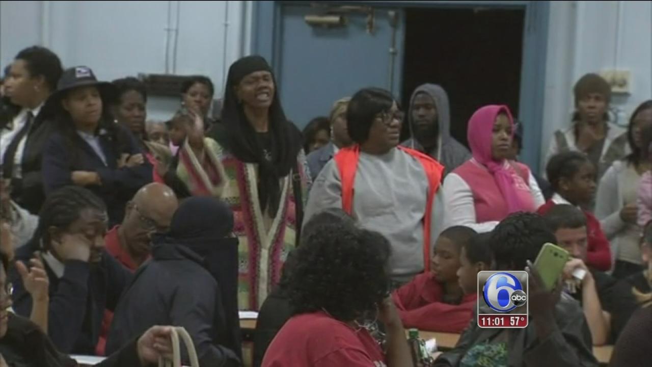 Parents Demand Answers After Charter School Closes Abruptly | 6abc.com