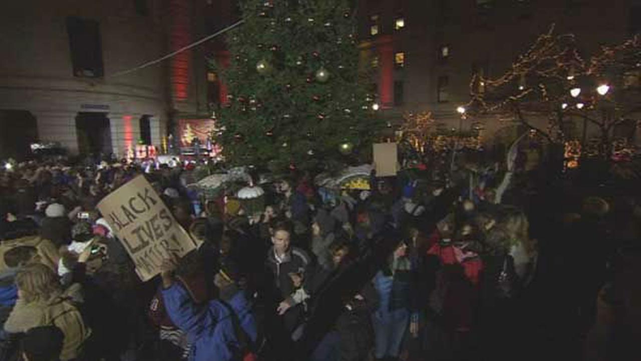 Auto Park Goshen >> PHOTOS: Ferguson 'die-in,' protest in Philadelphia | 6abc.com Auto Park Goshen >> PHOTOS: Ferguson 'die-in,' protest in Philadelphia | 6abc.com