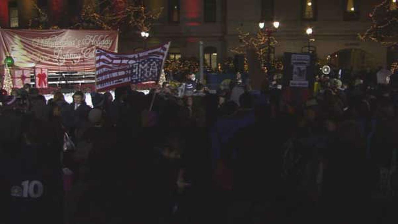 Auto Park Goshen >> PHOTOS: Ferguson 'die-in,' protest in Philadelphia | 6abc.com Auto Park Goshen >> PHOTOS: Ferguson 'die-in,' protest in Philadelphia | 6abc.com