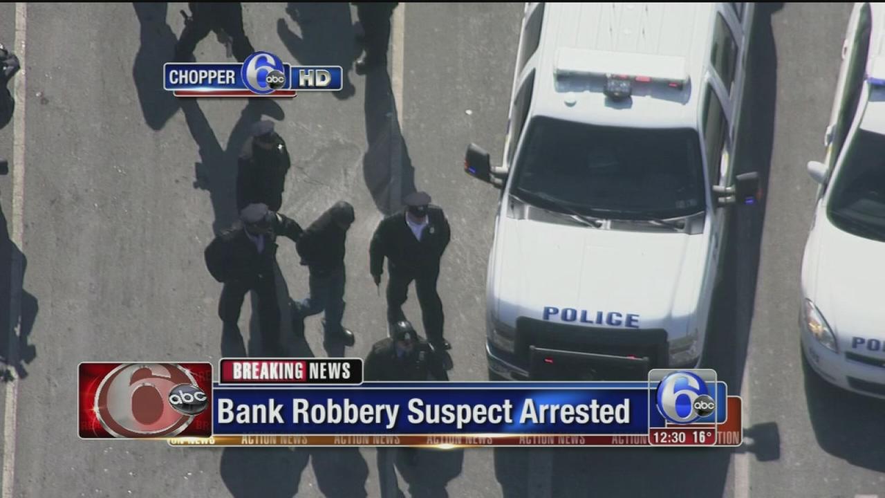 Suspect caught right after Center City bank robbery