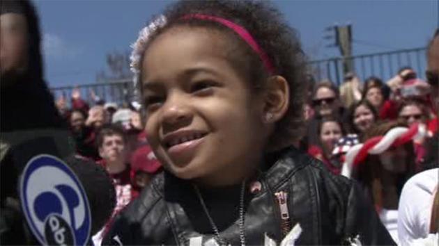 Leah Still takes part in Temple&#39;s Cherry and White game - 681714_630x354