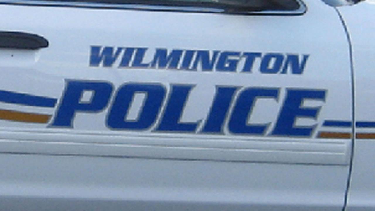 Police: North Carolina woman stabbed boyfriend