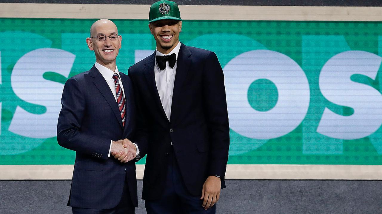 Sixers like Fultz first, Lakers eye Ball as draft looms Sixers like Fultz first, Lakers eye Ball as draft looms