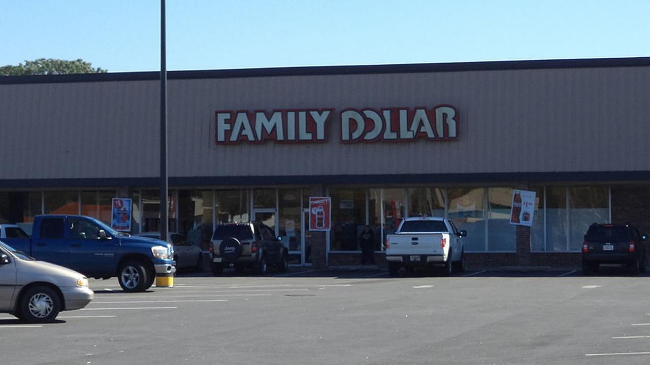 Dollar General enters bidding for NC's Family Dollar
