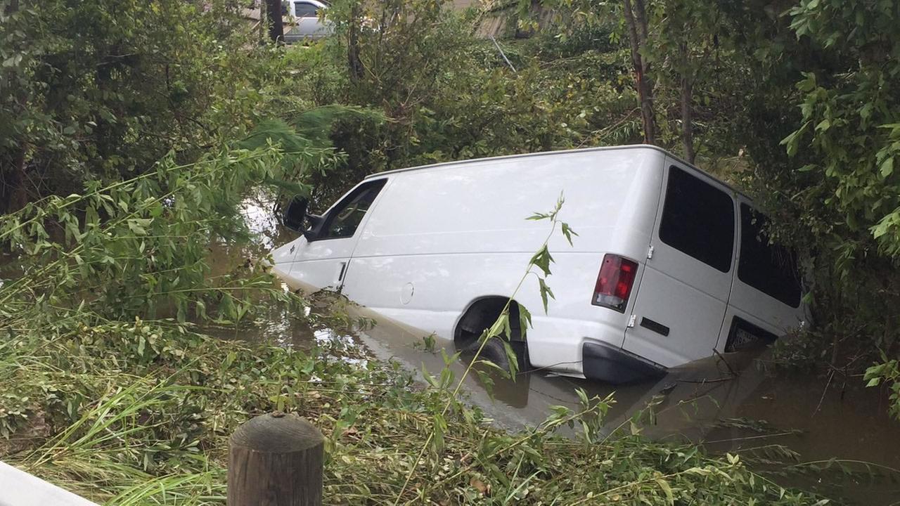 Family of 6 drowns inside van during Hurricane Harvey