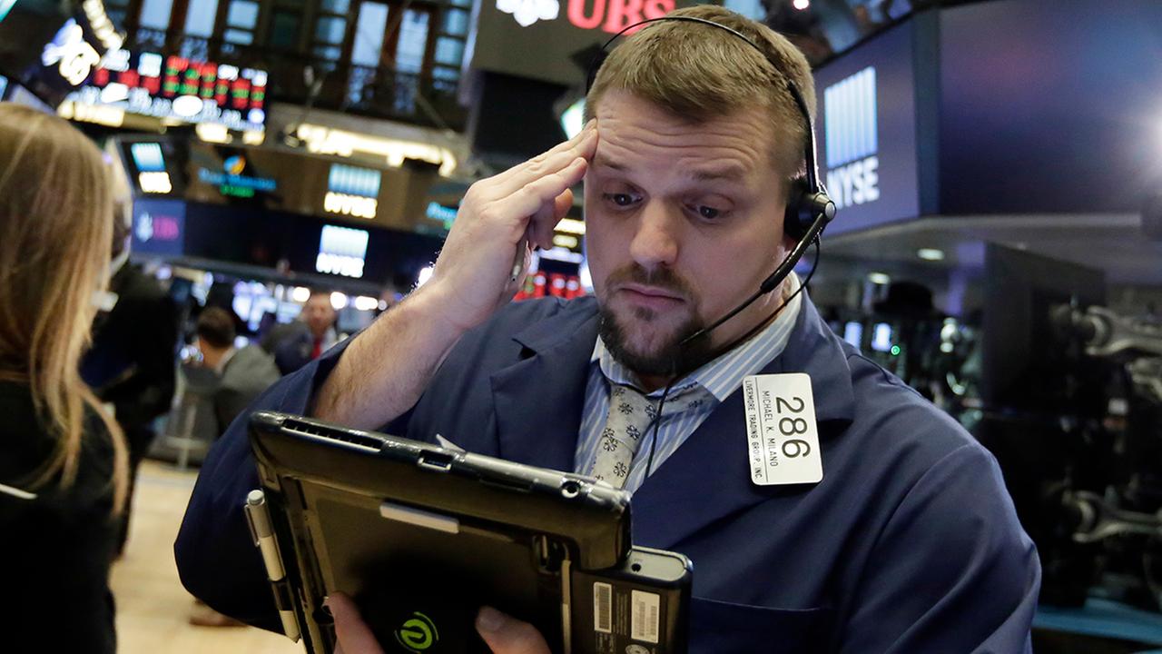 Dow Jones plunges 1,000 points for second time this week