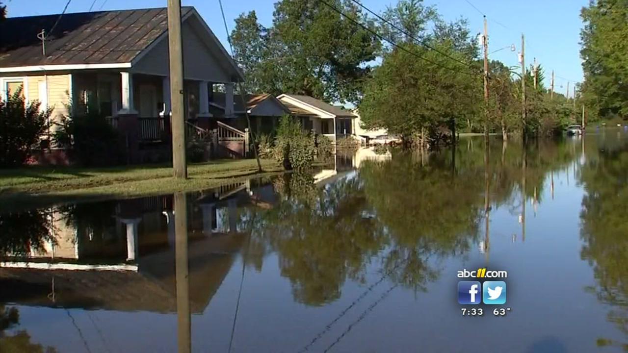 Neuse River crested in Kinston, flooding could last days