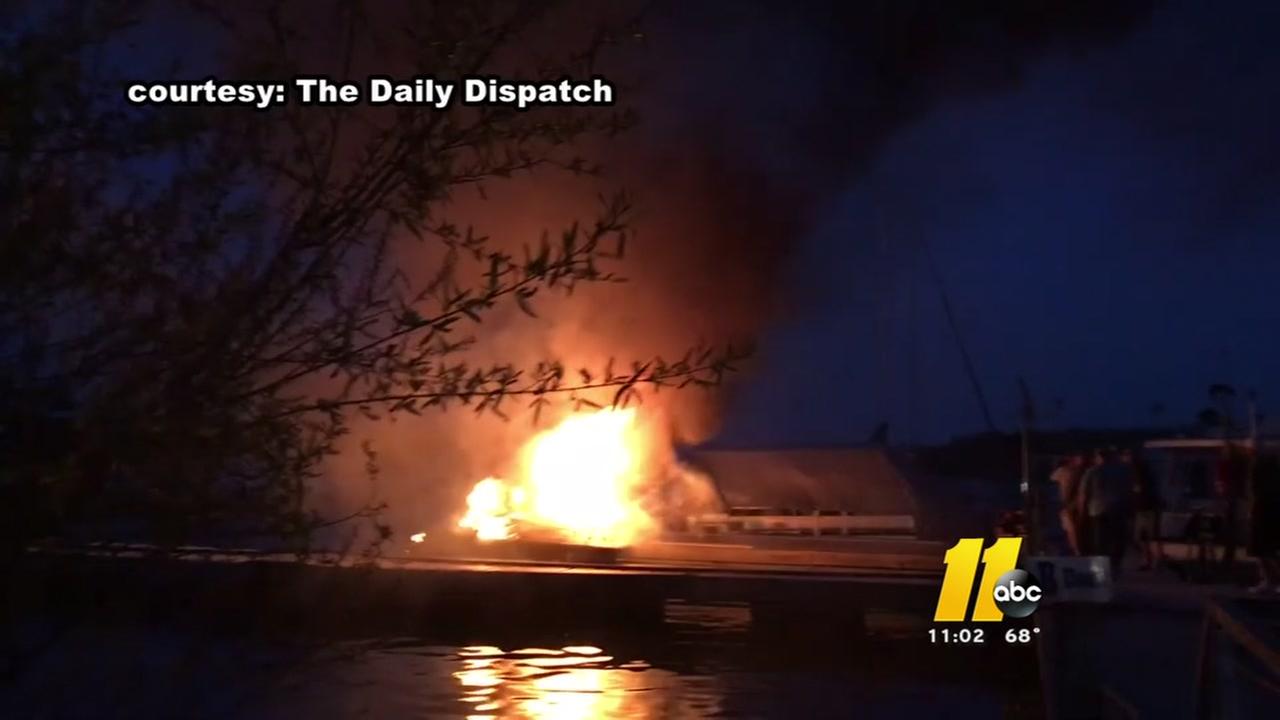 Fire burns 3 boats at Kerr Lake marina | abc11.com - WTVD-TV
