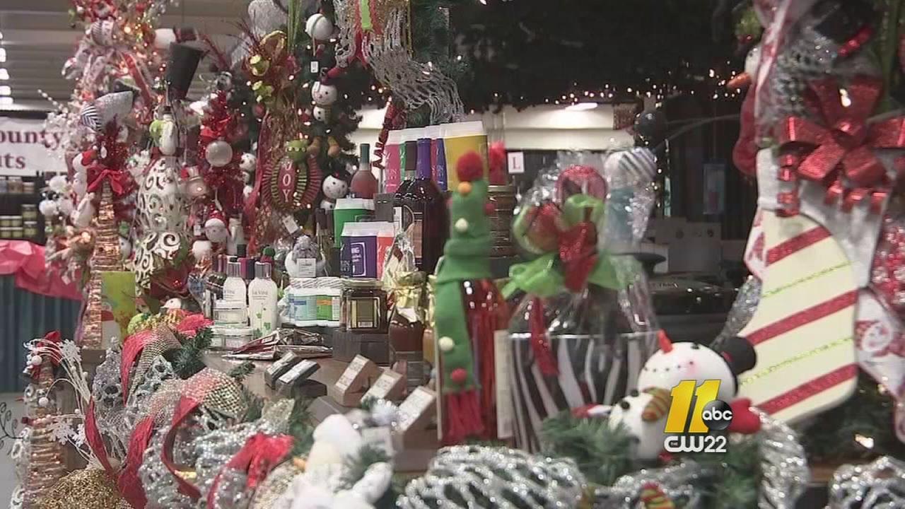 Holly Day Fair opens in Fayetteville