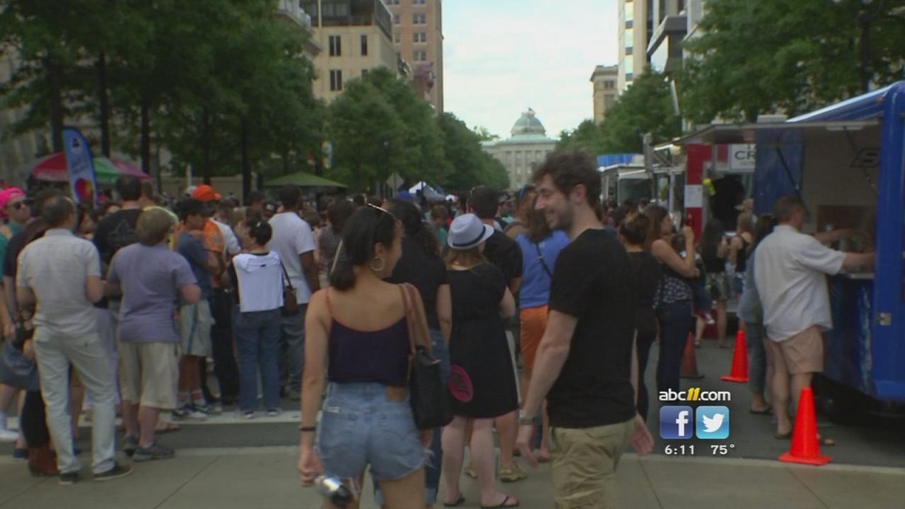 Thousands flock to Food Truck Rodeo in Raleigh - WTVD-TV