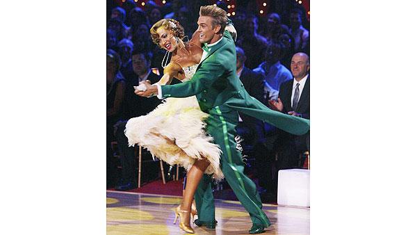 Aaron Carter and Karina Smirnoff perform on 'Dancing With the Stars,' Sept. 28, 2009