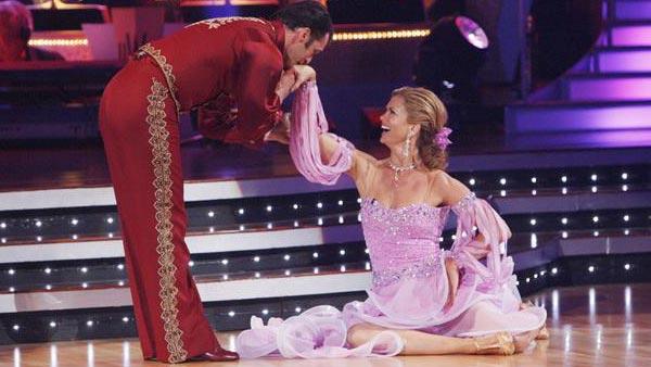 Kathy Ireland and Tony Dovolani perform on 'Dancing With the Stars,' Sept. 28, 2009